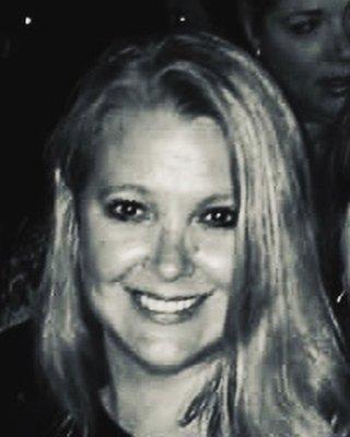 Photo of Wendy L.