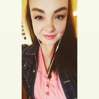 Photo of Sarah T.