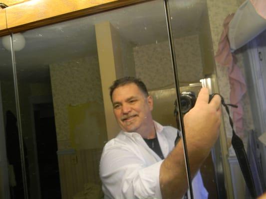 Photo of Lyle W.