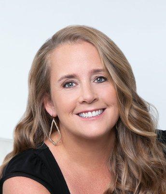 Photo of Laura F.