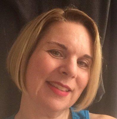 Photo of Carrie R.