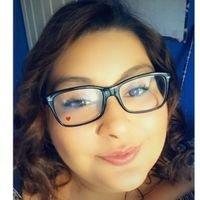 Photo of Jasmin S.