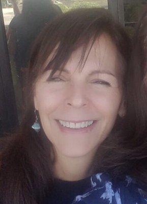 Photo of Laurie J.