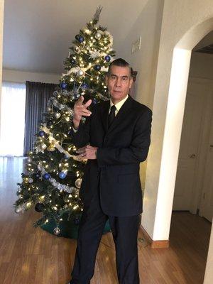 Photo of Manuel R.