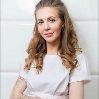 Photo of Elena L.