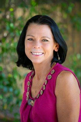 Photo of Elizabeth H.