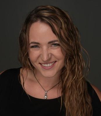 Photo of Erika J.