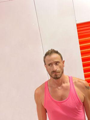 Photo of Daniel E.