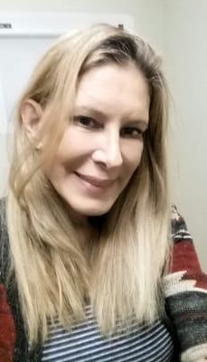 photo of Lisa Beth O.