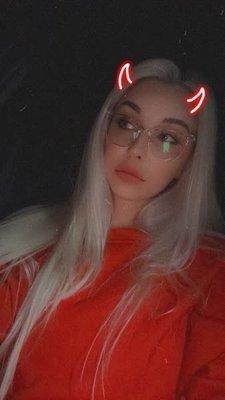 Photo of Lindsey G.