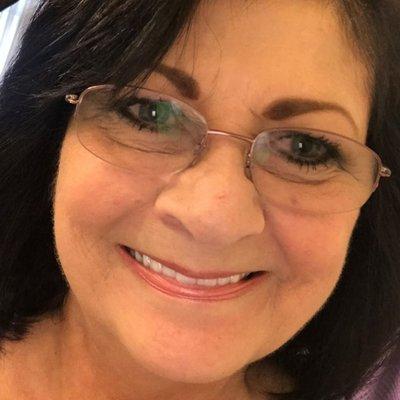 Photo of Linda J.