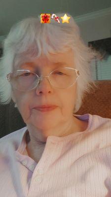Photo of Suzanne F.