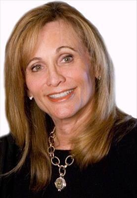 Photo of Lynn S.