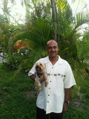 photo of Dr. Darryl R.