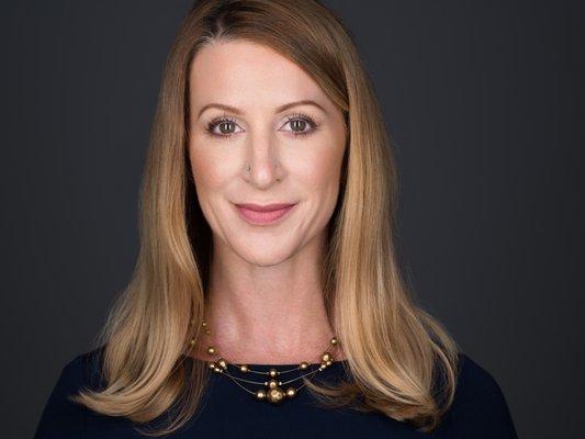 Photo of Lindsey J.