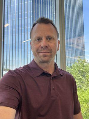 Photo of Sean L.