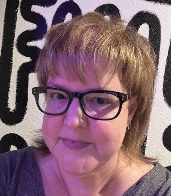 Photo of Lisa J.
