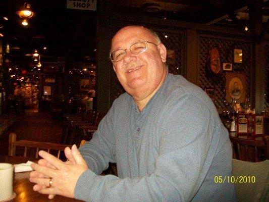 Photo of Steven M.