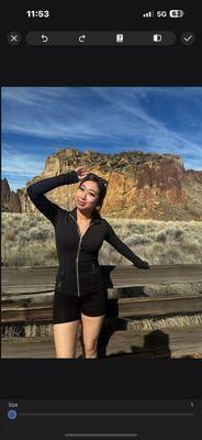 photo of Isabelle ꨄ.