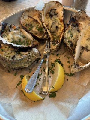 photo of Leslie Kuo ..