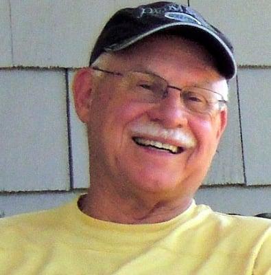 Photo of David V.