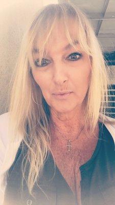 Photo of Julie F.