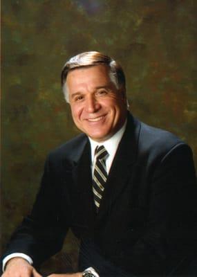 photo of Dr Jeffrey S.