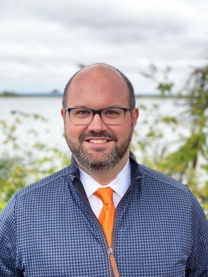 Photo of James L.