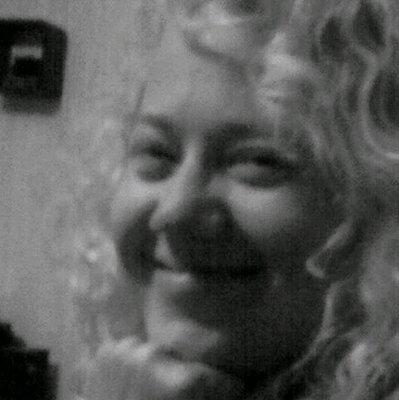 Photo of Denise L.