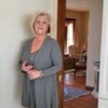 Photo of Connie S.