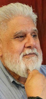 Photo of Daniel E.