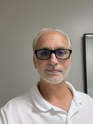 Photo of Eric B.