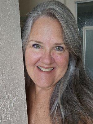 Photo of Linda A.