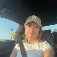 Photo of Leslie T.