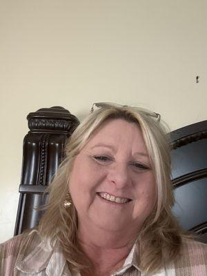 Photo of Lisa R.