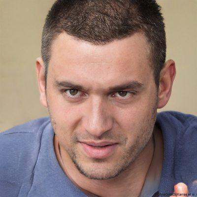 photo of Andrew Nicole