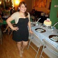 Photo of Liz R.