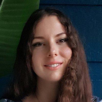 Photo of Elizabeth L.