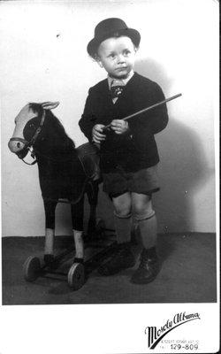 Photo of Laszlo V.