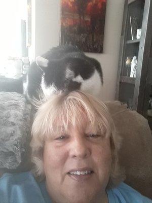 Photo of Sandra Y.