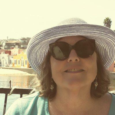 Photo of Debbie L.