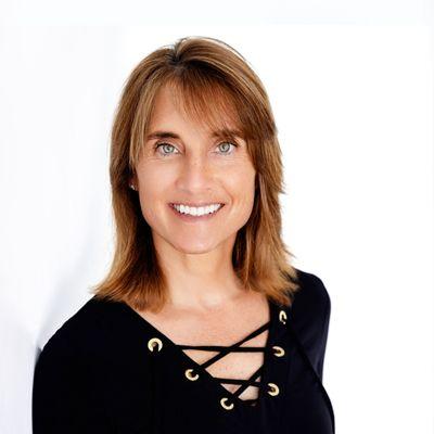 Photo of Gina G.