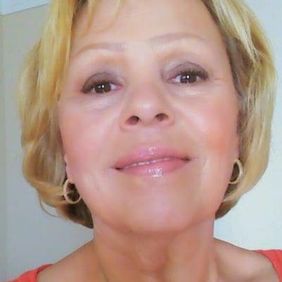 Photo of Elaine L.