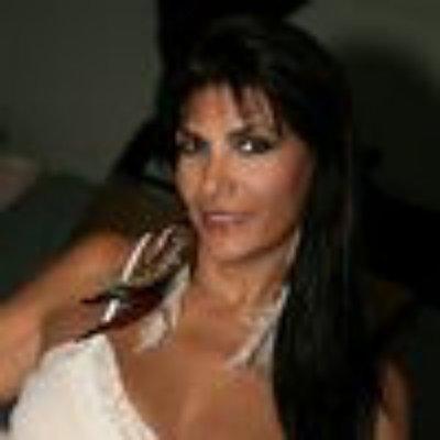 Photo of Essie M.