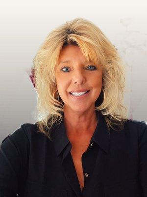 Photo of Jennifer W.