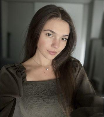 Photo of Anjela L.