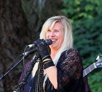 Photo of Julie D.