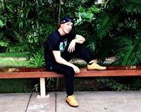 Photo of Dustin G.