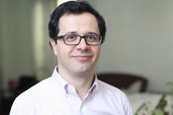 Photo of Roozbeh D.