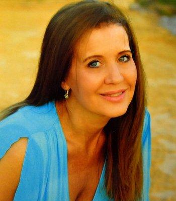Photo of Deborah L.